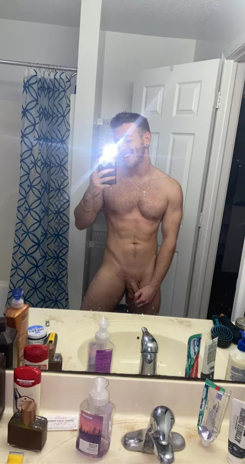 Need a nice face to drain my balls on 🥵