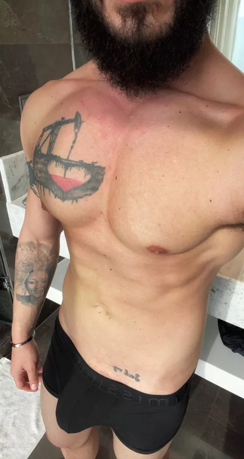 Need some attention 😔