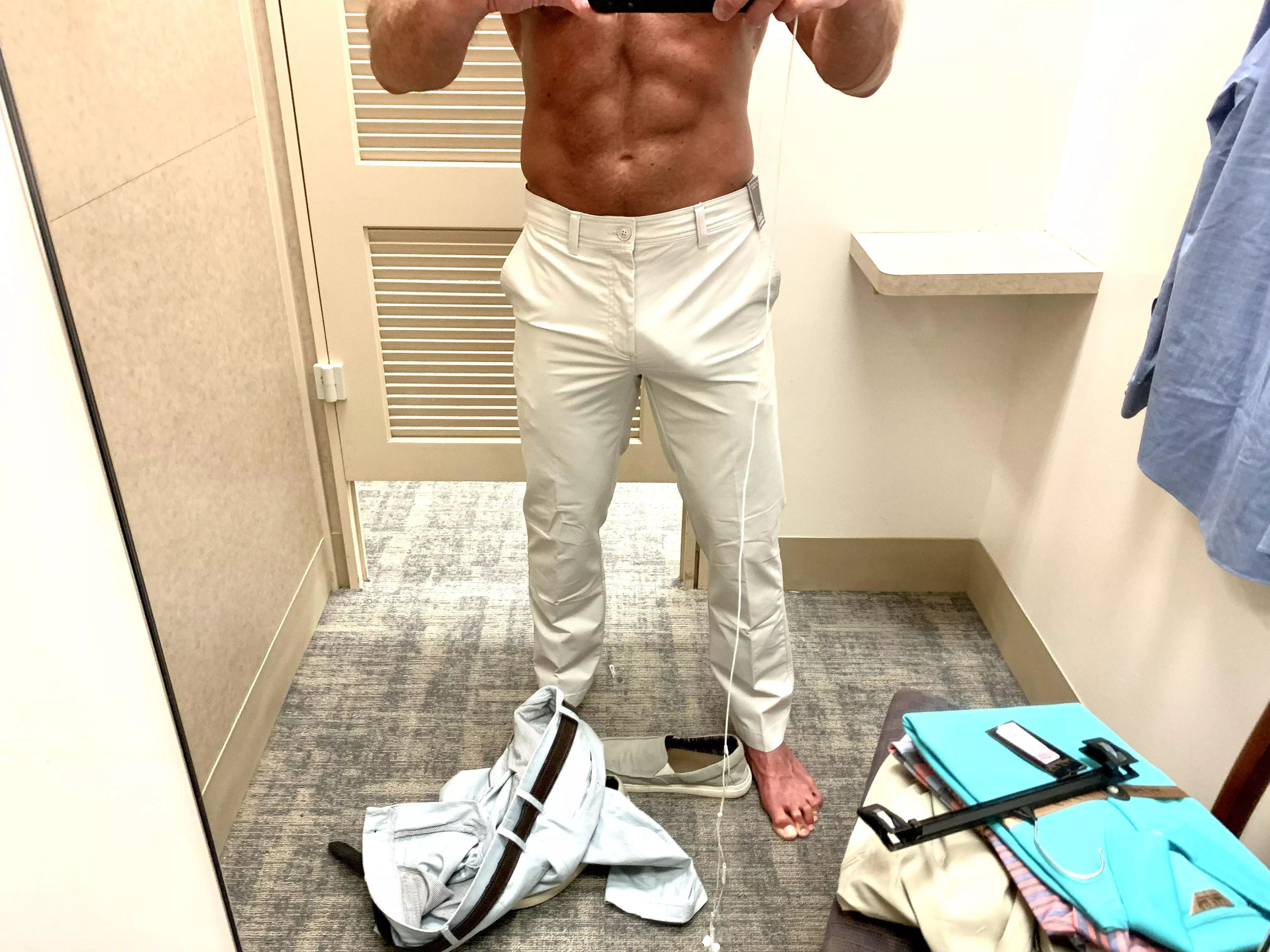 Need somebody to help me shop for pants that fit