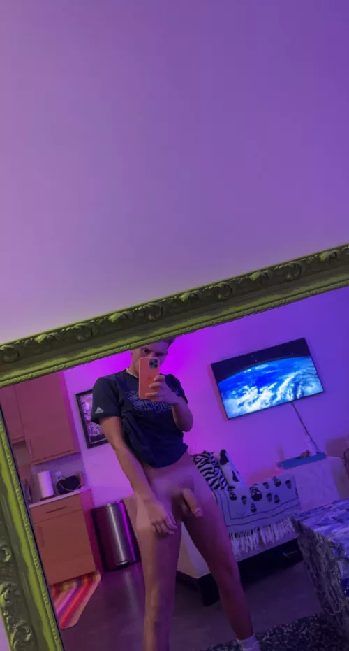 need someone to come get me hard 🥺