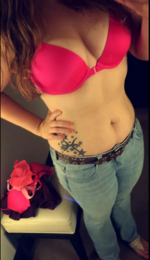 Need someone to fuck her