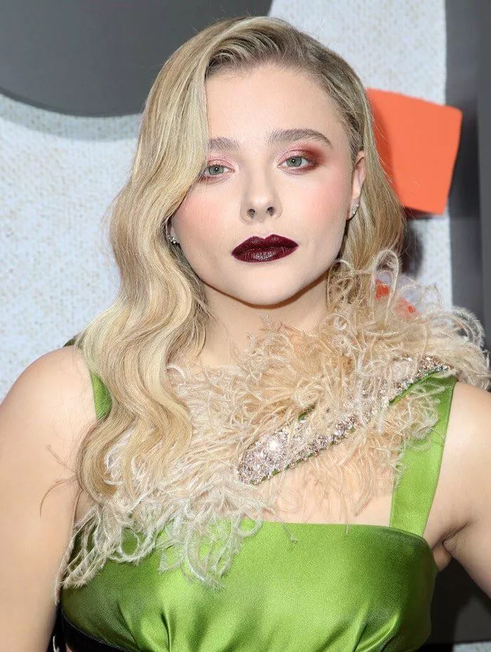Need to stroke for Chloe Moretz so bad right now. Need to stroke for Chloe Moretz so bad right now.