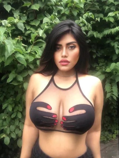 Need your support baby π