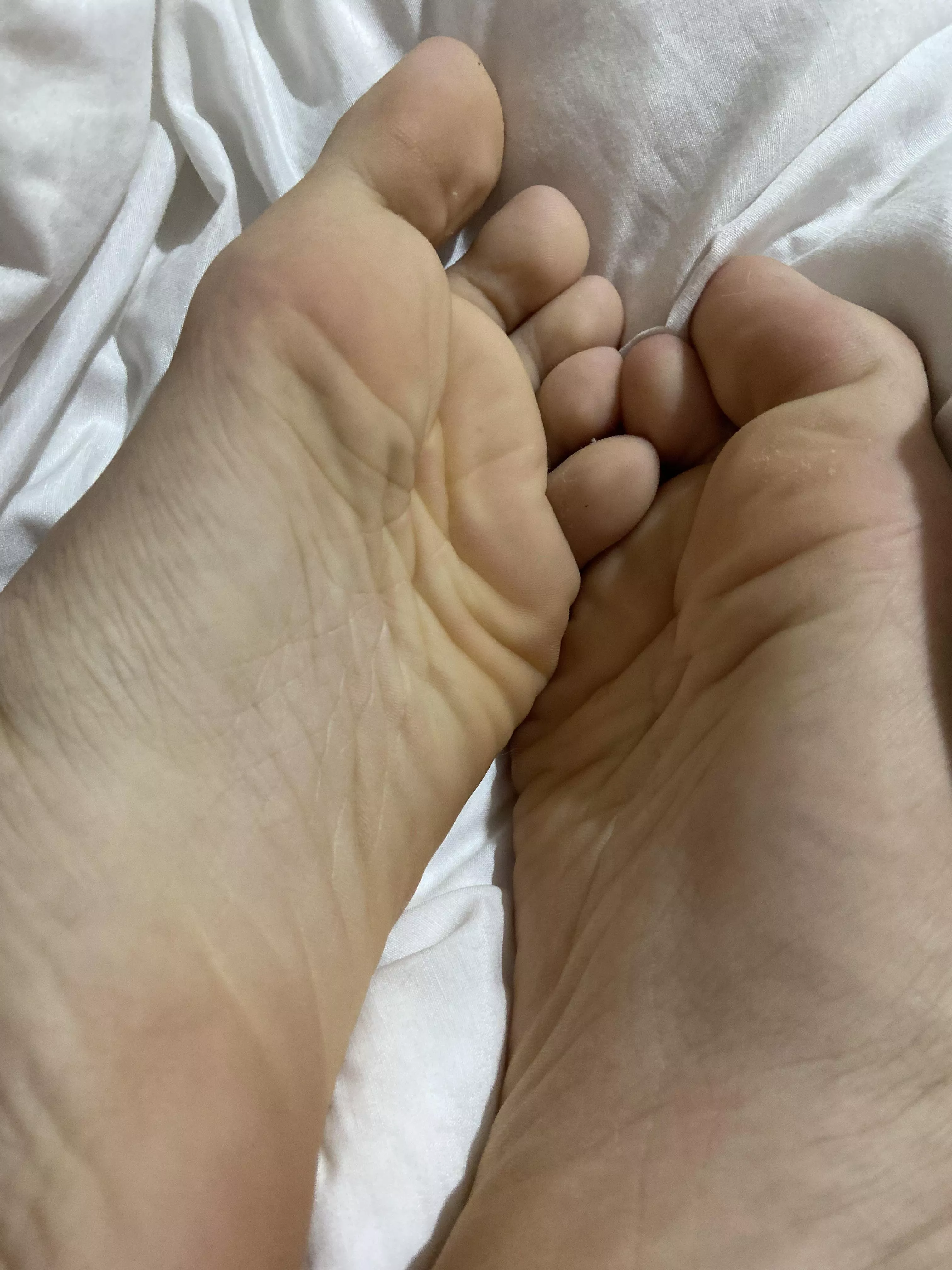 needing a massage, can ur dick do the job? π a lick also would work π dms/pms r welcome needing a massage, can ur dick do the job? π a lick also would work π dms/pms r welcome