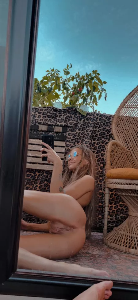 neeeeeed my pussy ate. neeeeeed my pussy ate.