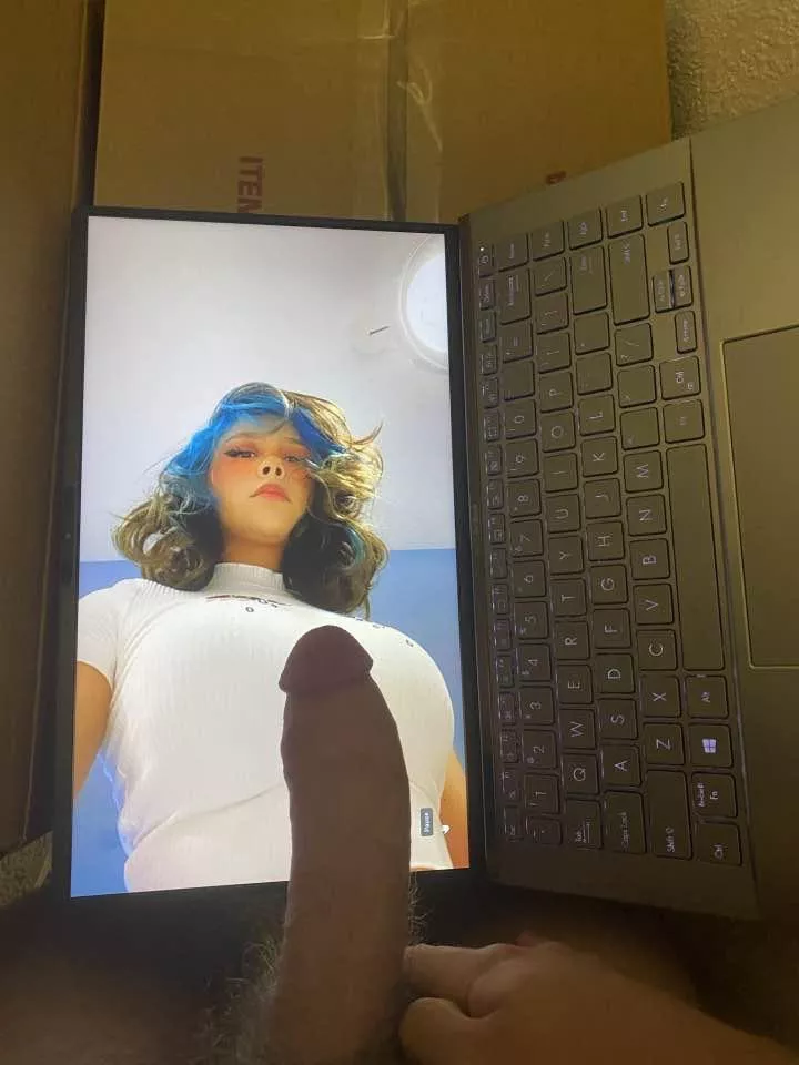 Neekolul gets cocked Neekolul gets cocked