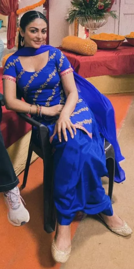 NEERU BAJWAβs sexy boobies bouncing out as well her hiding her wet fuddi