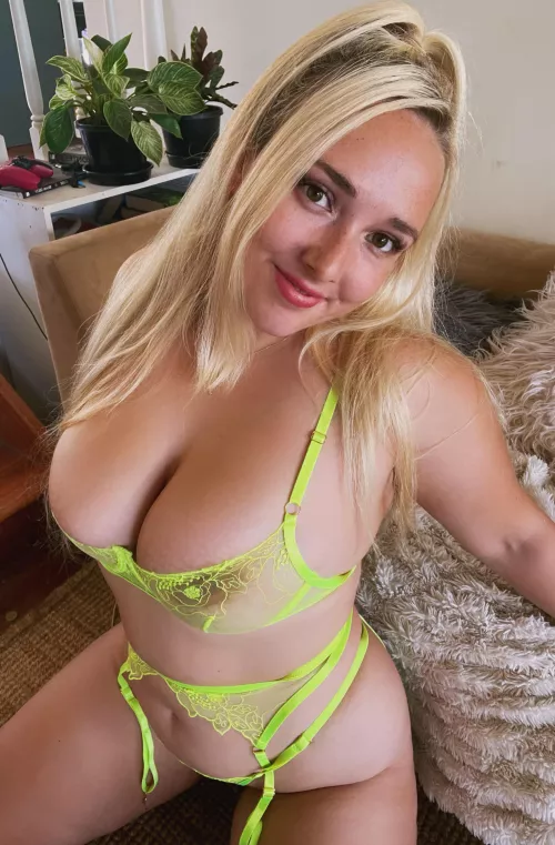 Neon accentuates the curves