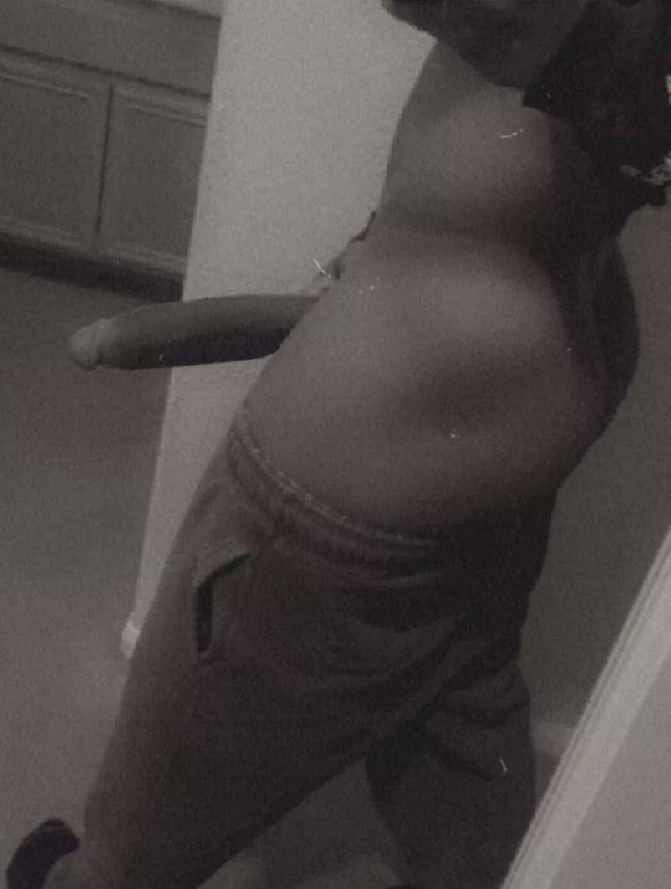 Never been fucked or fucked a guy I’m willing to try both 🥵 HMU gotta be thick tho😋 Never been fucked or fucked a guy I’m willing to try both 🥵 HMU gotta be thick tho😋