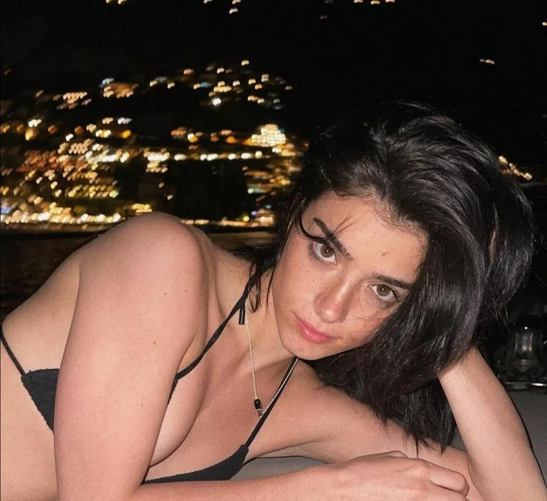 Never cum to Dixie before, can anyone help change that Never cum to Dixie before, can anyone help change that