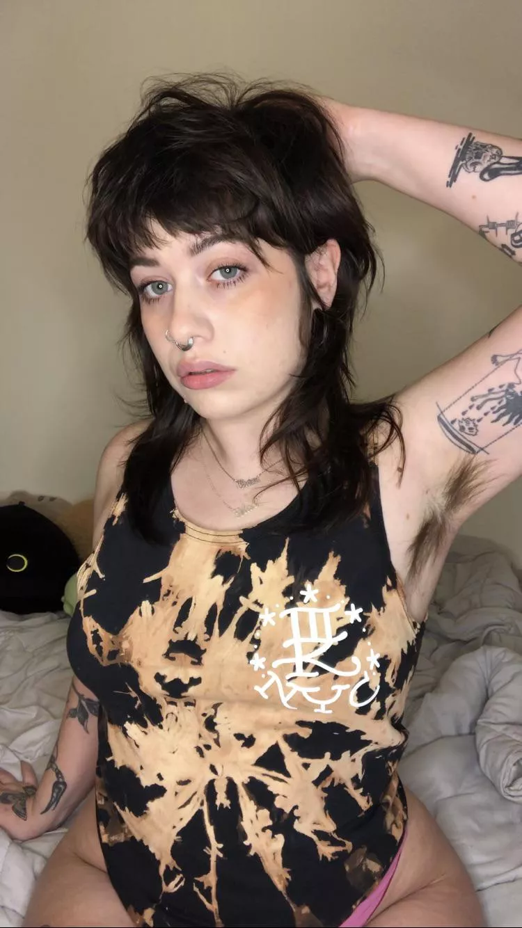 never really post w a natural makeup face but figure it goes w the natural pits