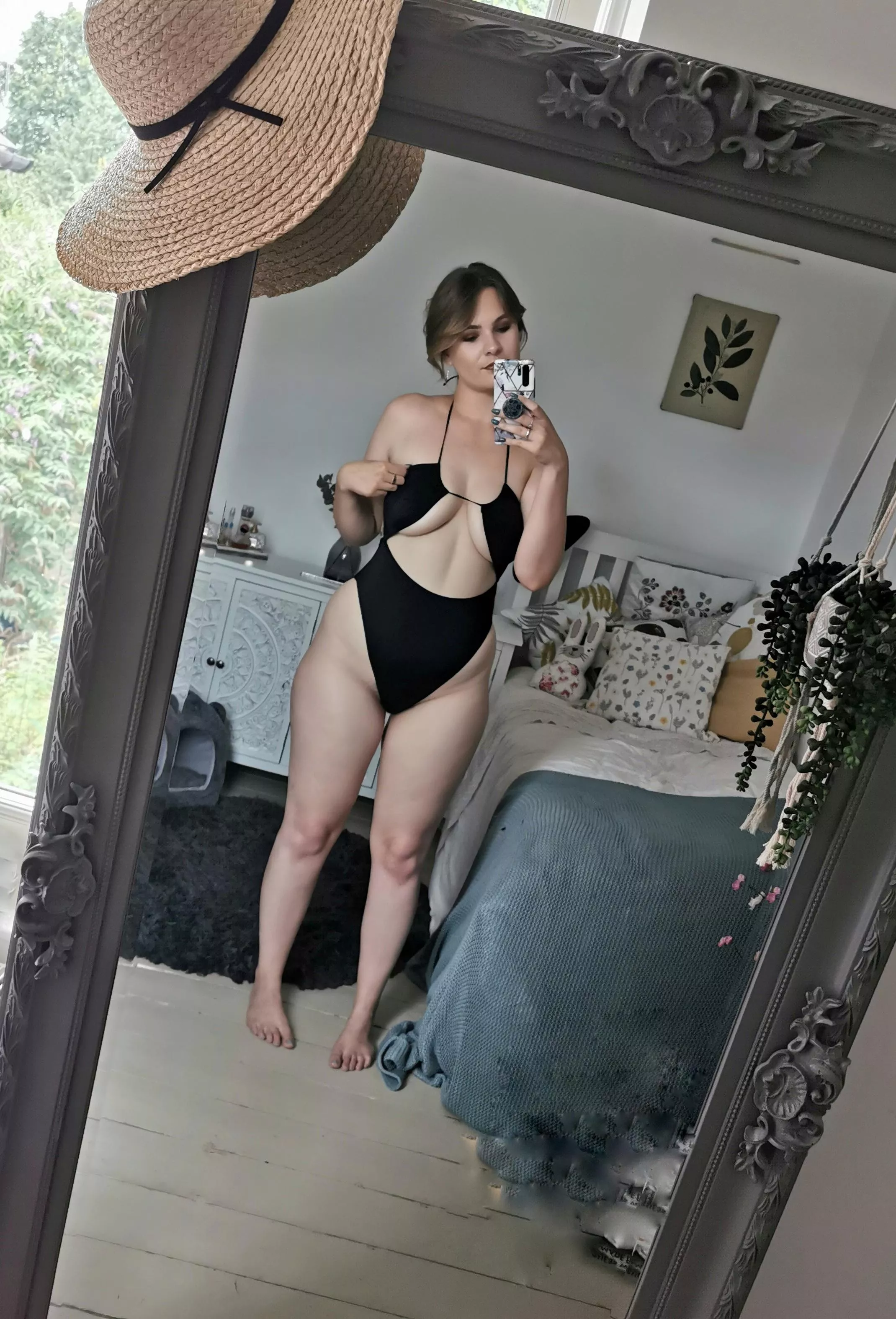 Never wear a bodysuit, maybe I should? (f) Never wear a bodysuit, maybe I should? (f)