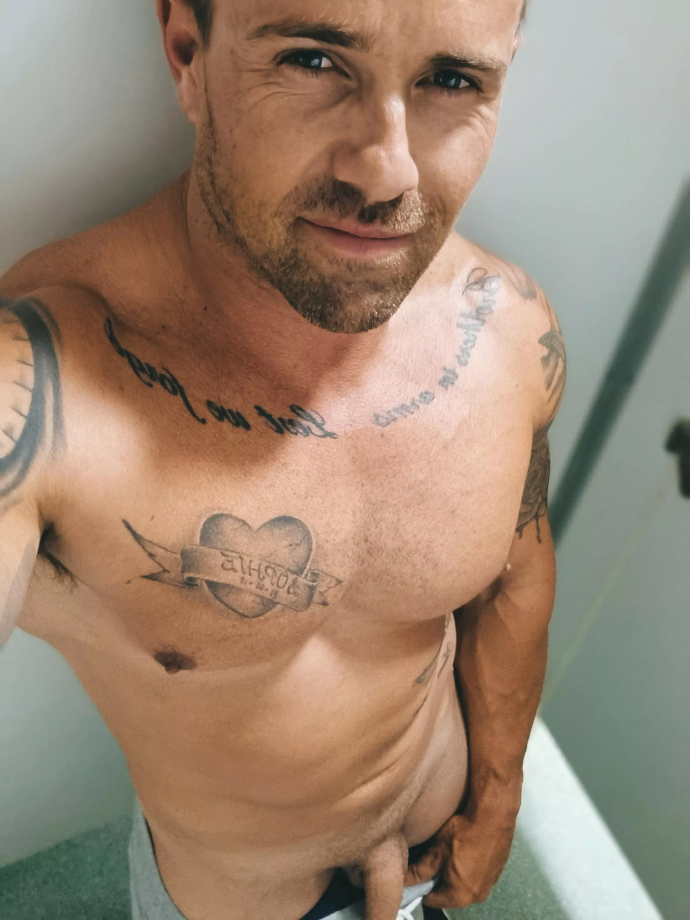 New account. first post. need some company in the change rooms 😉