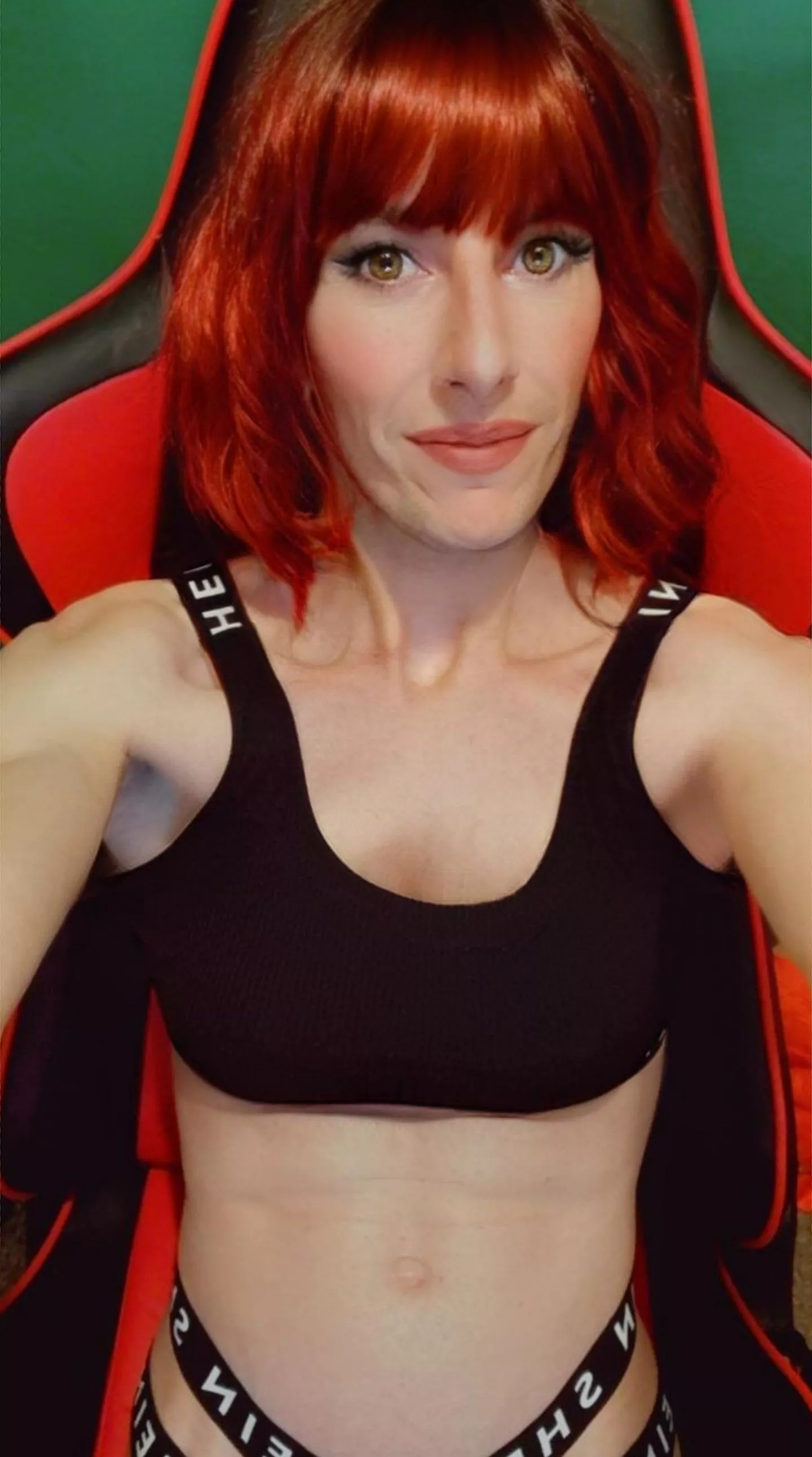 New hair and set feeling sexy 🥰 whats your thoughts xx
