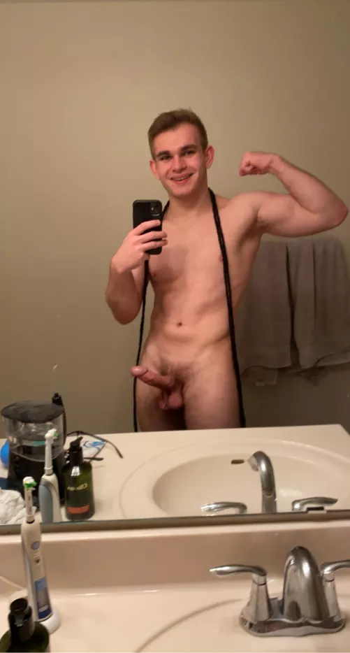 New haircut… also come tie me up