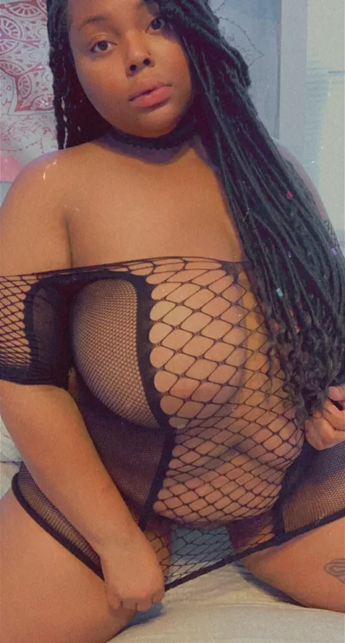 new here π₯°