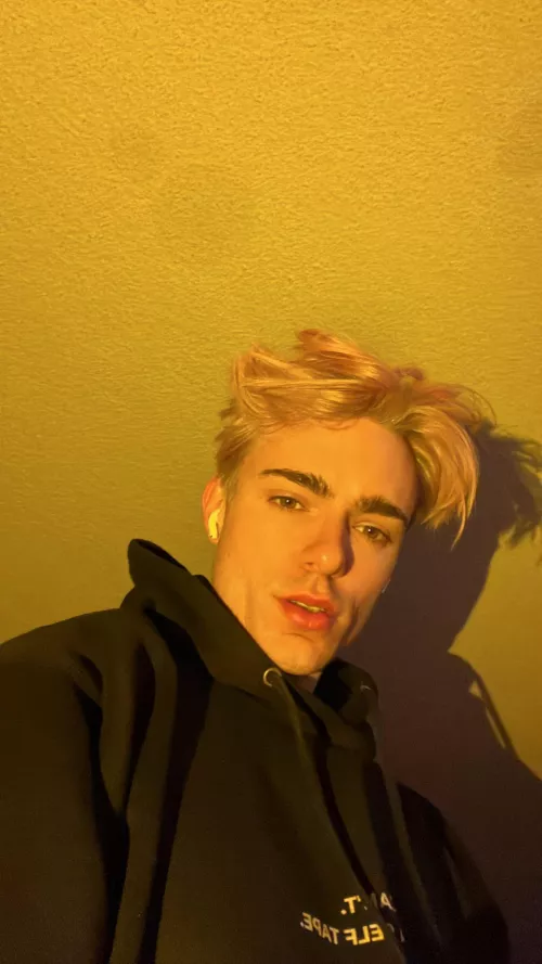 new here 🙈 new here 🙈