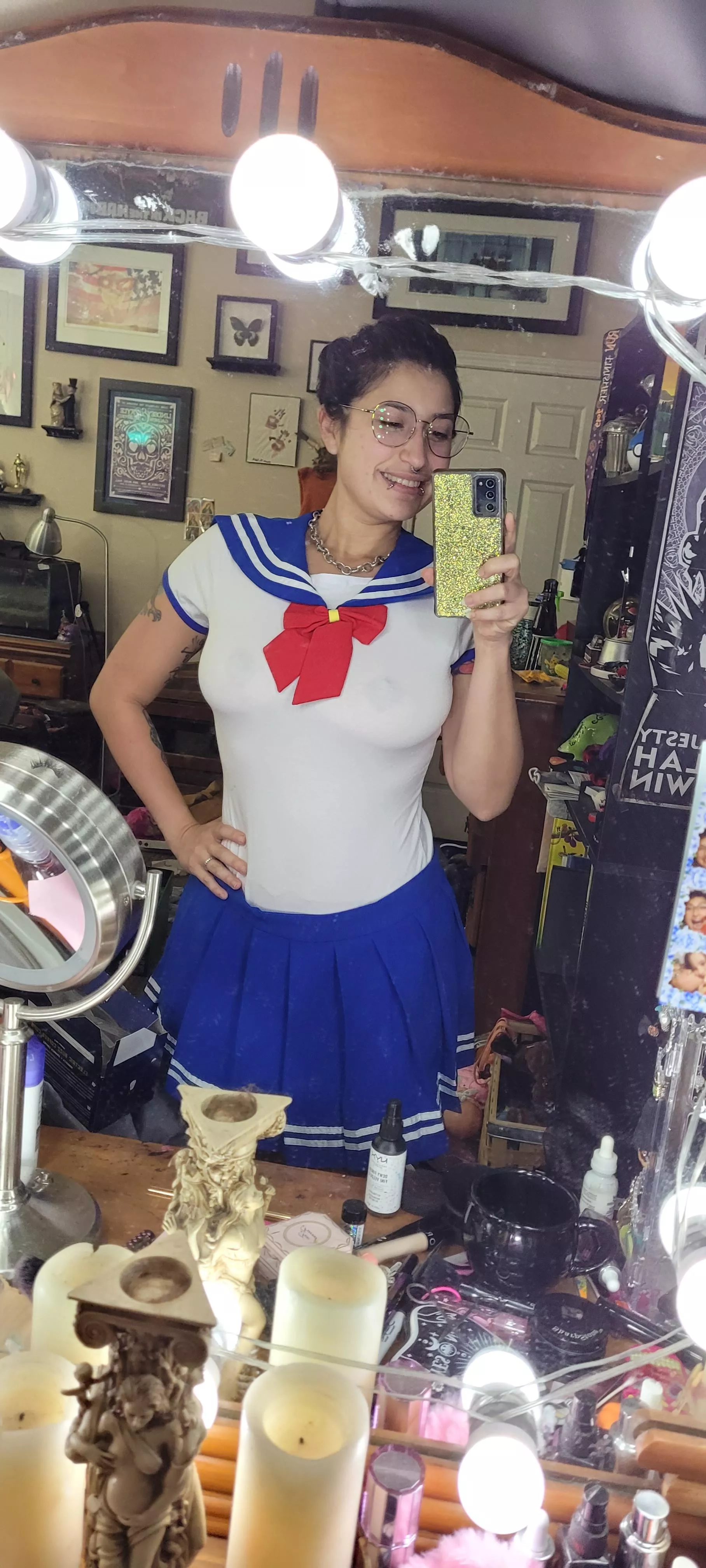 New outfit keep or get rid? (F) New outfit keep or get rid? (F)