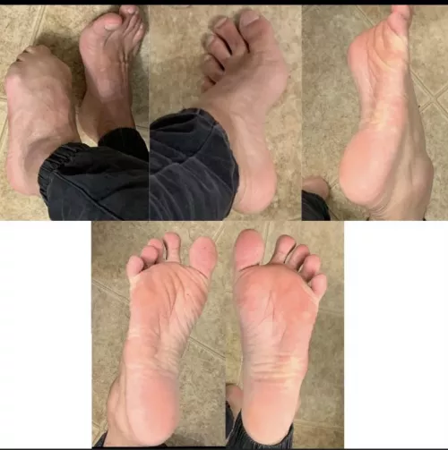 *New Pics* 25 Connecticut - If you want to worship my Feet hit me up and I got you ;) (Pictures from today)