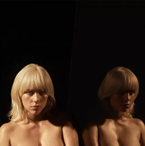 New picture on Billie’s Instagram got me horny! I’m craving cumming on those fucking milkers!