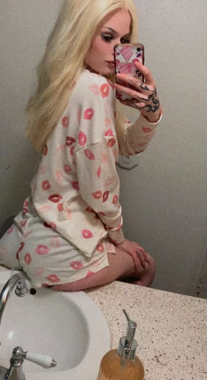 New pjs for this little 😇