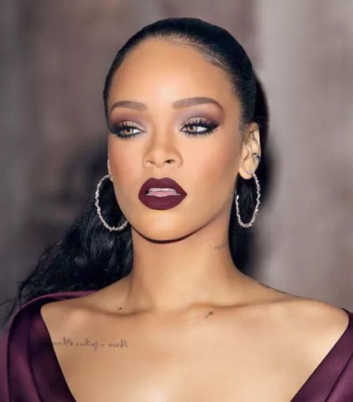 New year, same me, still want Rihanna to absolutely dominate me