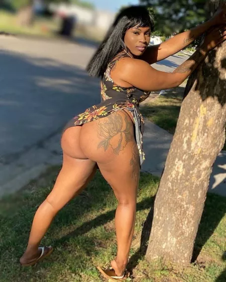 Nice dress ๐