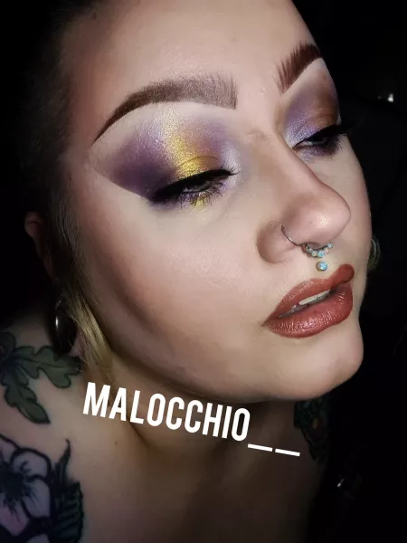 Nice subtle glam for a change. What do we think? ๐ Nice subtle glam for a change. What do we think? ๐