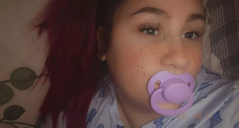 Night night everyone ! I hope you all had a good day! I wish you all the bestest and sweetest dreams ❤️🥺 night night ❤️