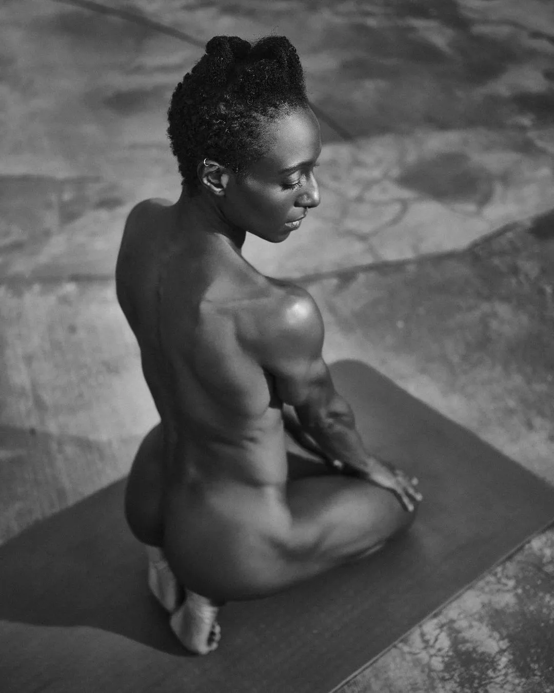 Nikelola at www.truenakedyoga.com Nikelola at www.truenakedyoga.com