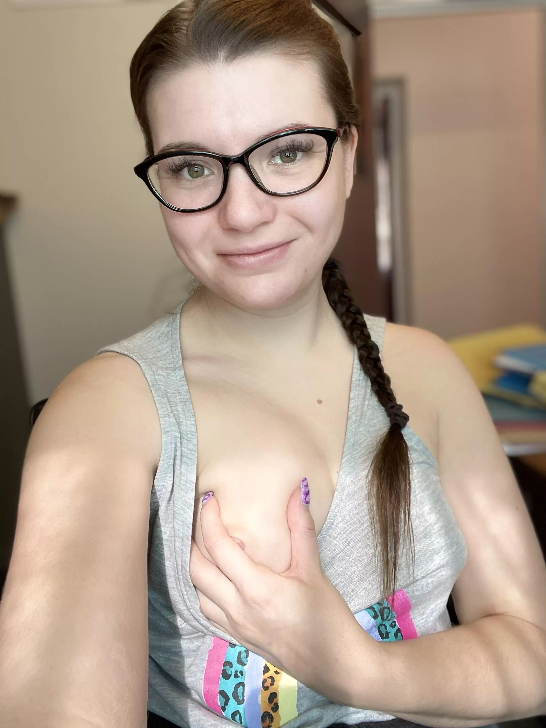 Nip slip in the office Nip slip in the office
