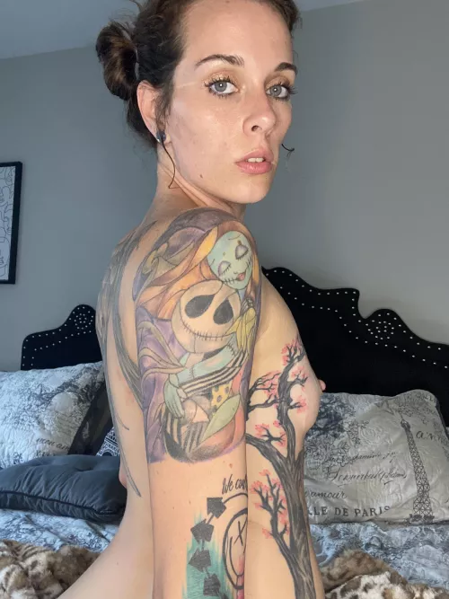 Nipple peaking out (f27) Nipple peaking out (f27)