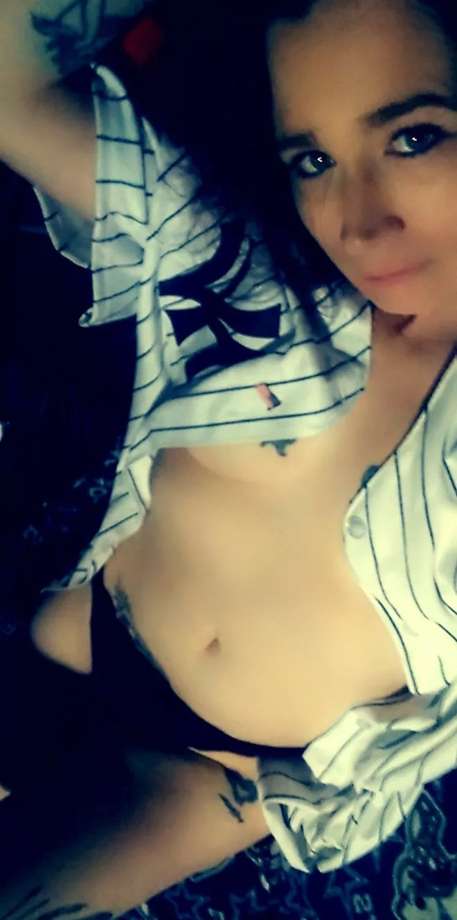 No bra no problem No bra no problem
