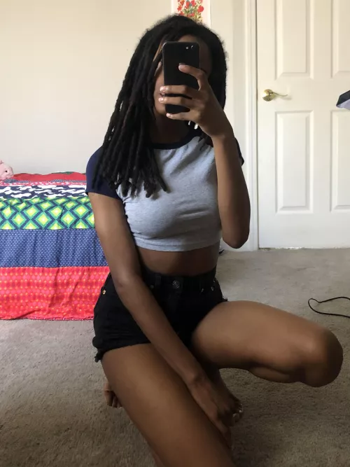 No bra, no problem