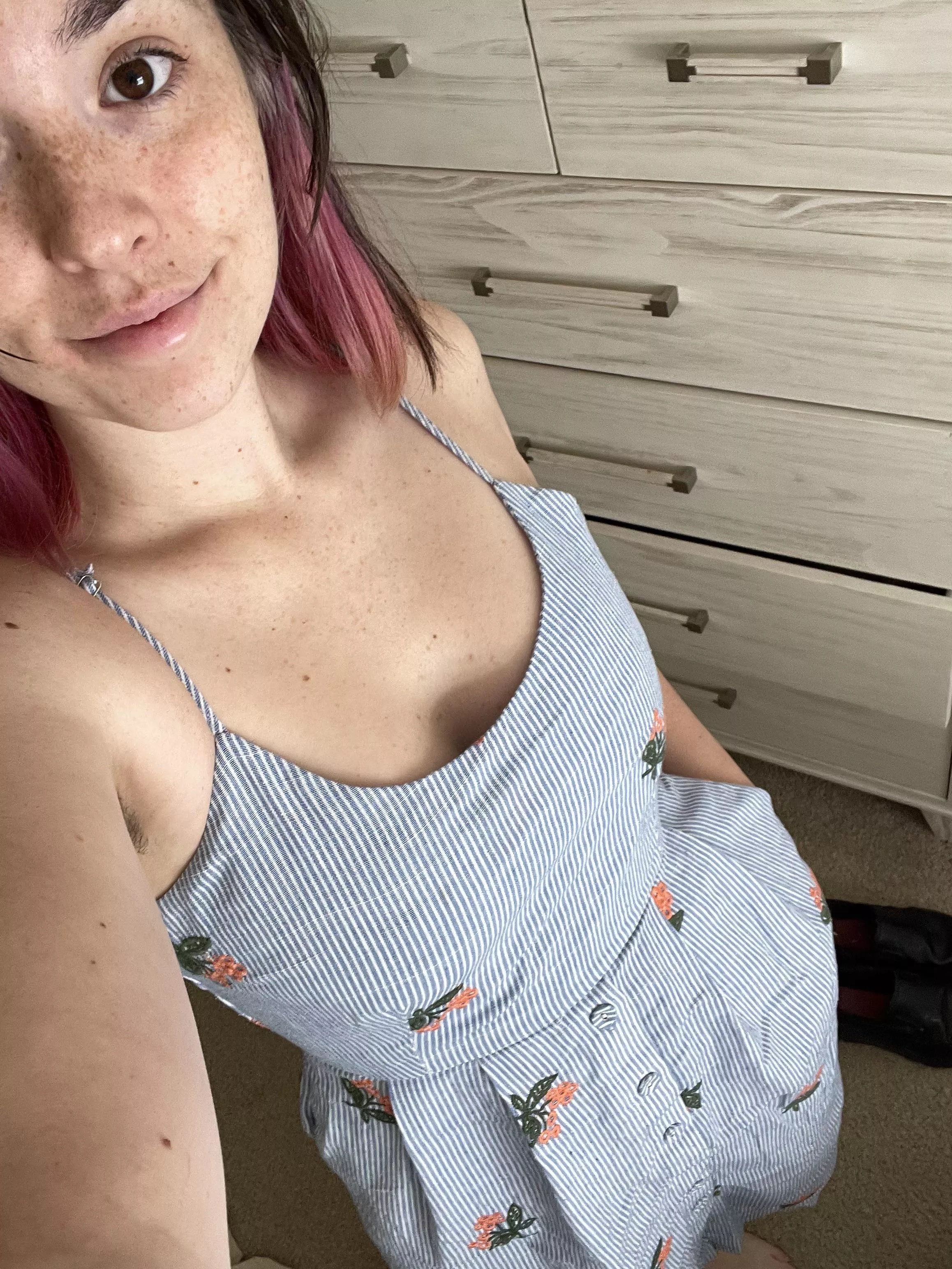 No Dress Ladies No Bra - No bra no problem ðŸ’ª also MY DRESS HAS POCKETS nudes | Watch-porn.net