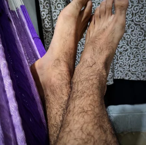 No caption. Just bored. 🙃