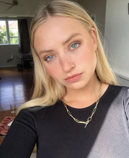 No nudity, just want to show off my blonde hair and blue eyes ?