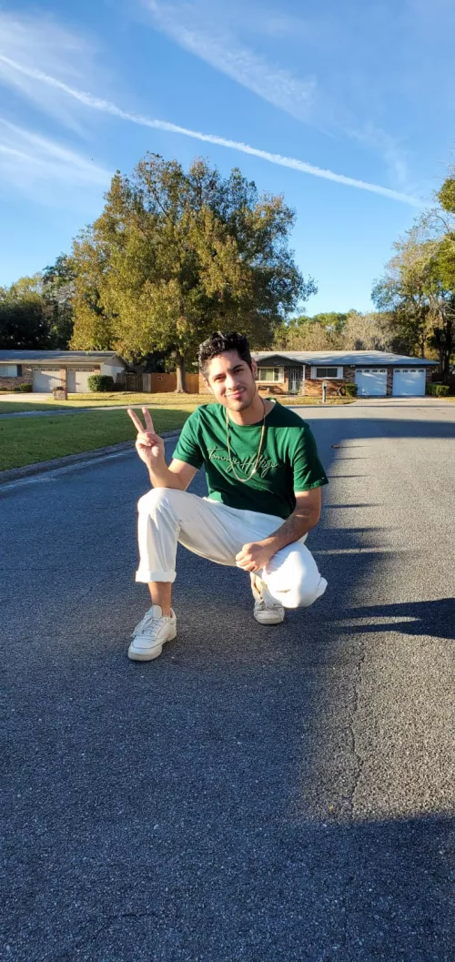 No one appreciated my outfit this weekend and I really liked it so I'm sharing it with you guys 😊 Also, is anyone else just really ready to start the new year?? I'm so excited for January to come.