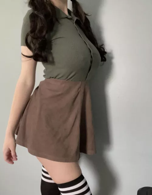 no panties on for easy access (;