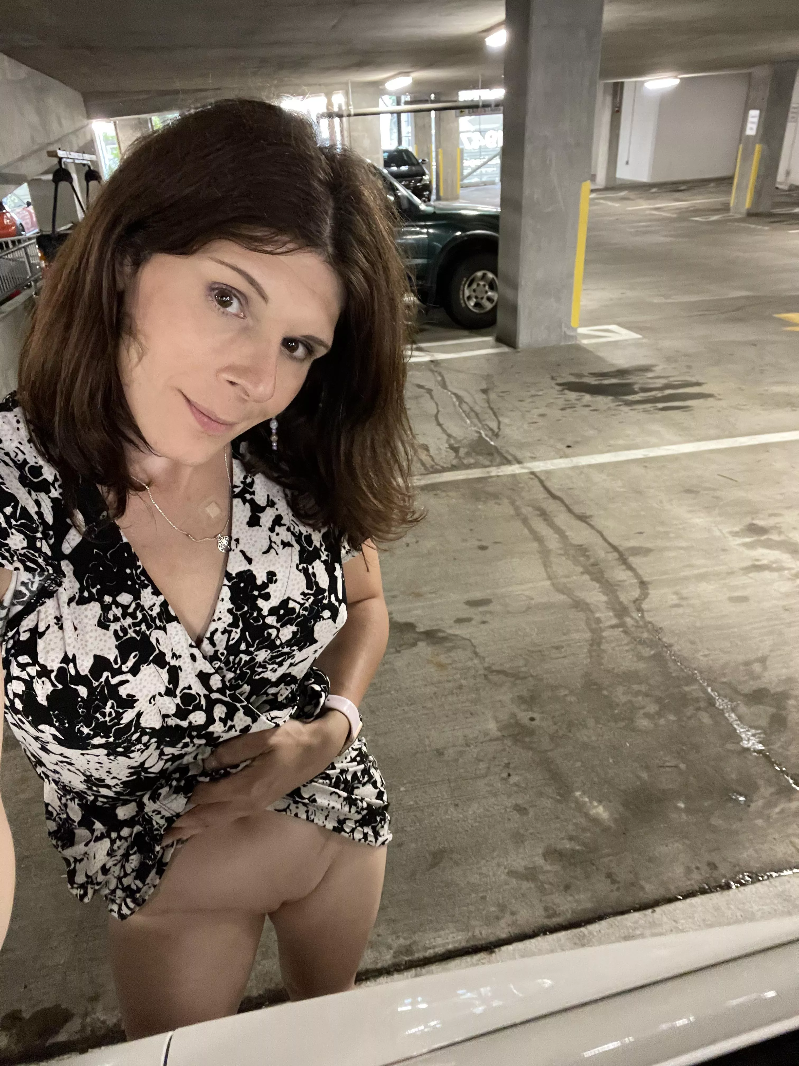 Nobody saw yet if they did I would give them a show (39F) Nobody saw yet if they did I would give them a show (39F)