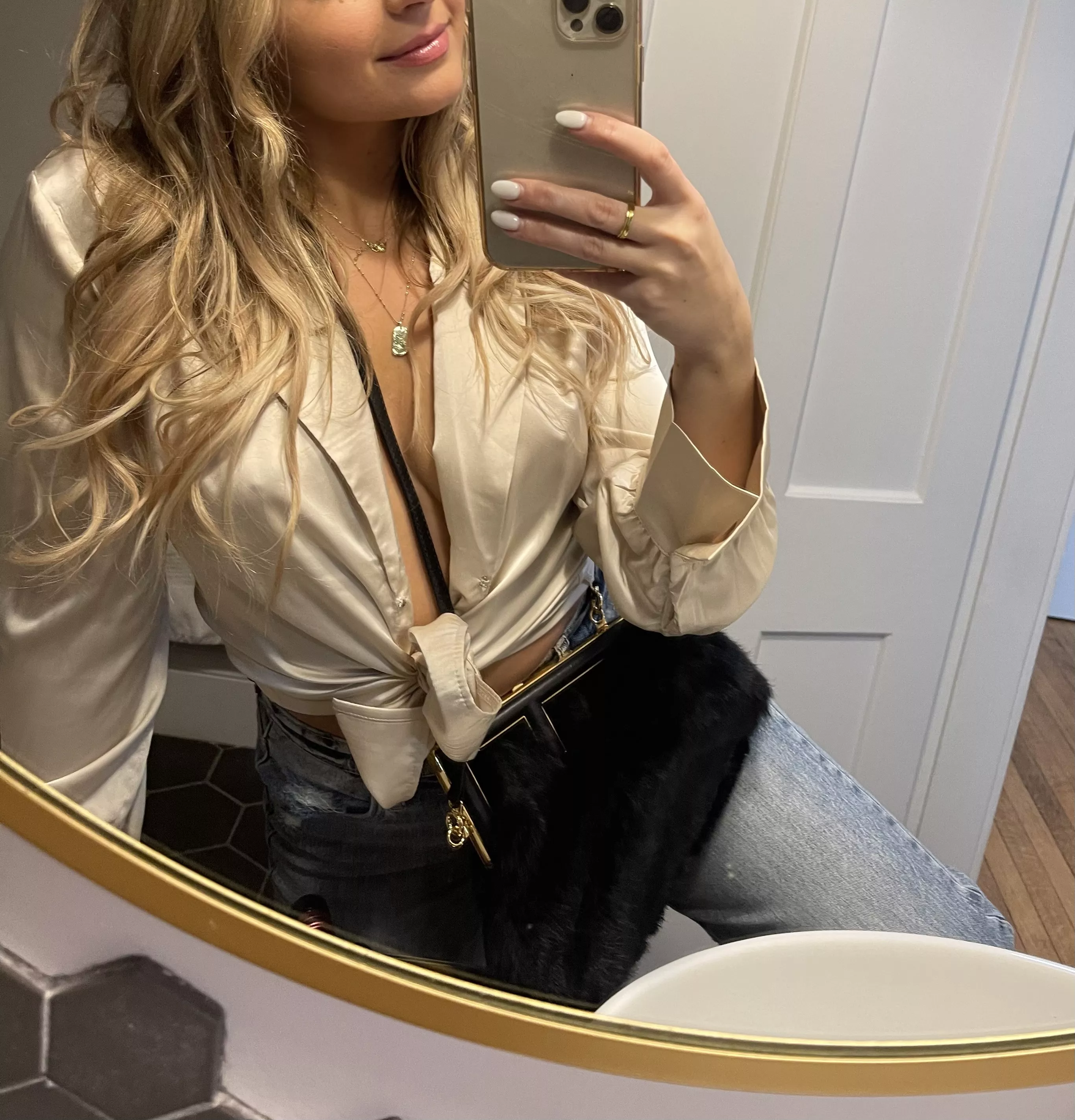 nobody will notice I'm not wearing a bra under this silk shirt, right??? :)