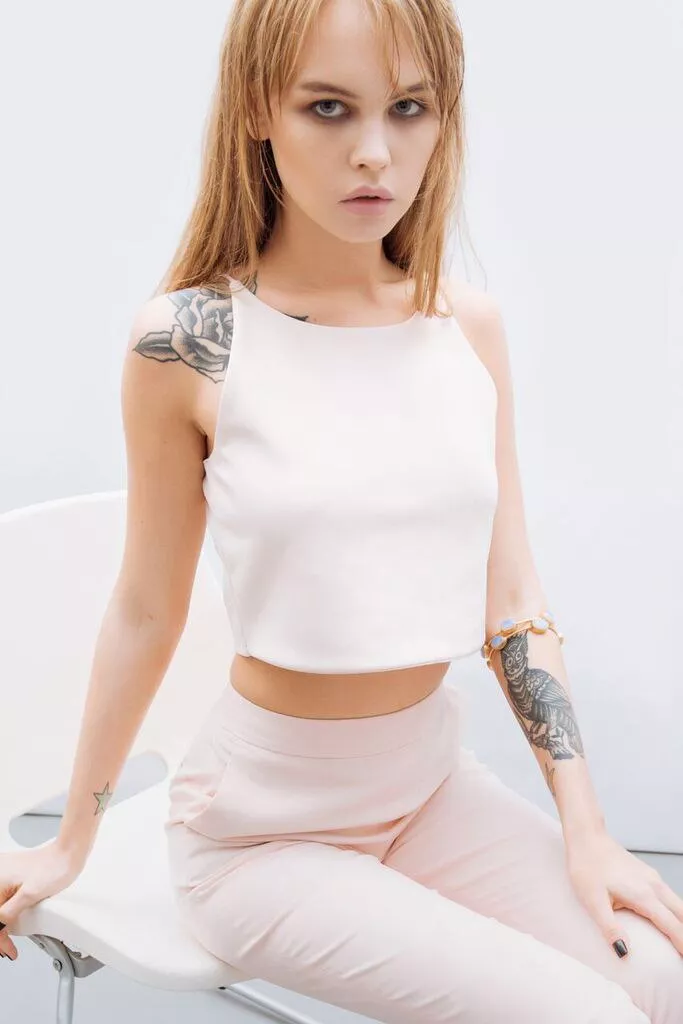 Non-nude portrait Non-nude portrait