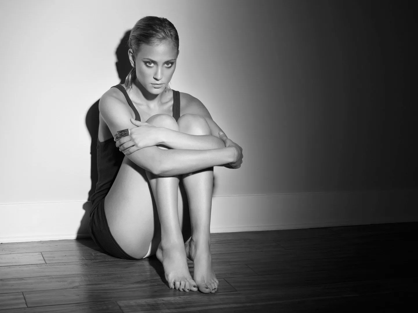 Nora Arnezeder Nora Arnezeder