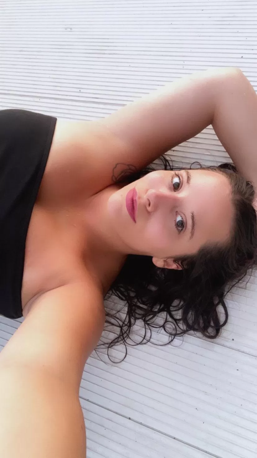 “Not a 10 but a solid neighborhood 9” made me laugh out loud. This group is great.