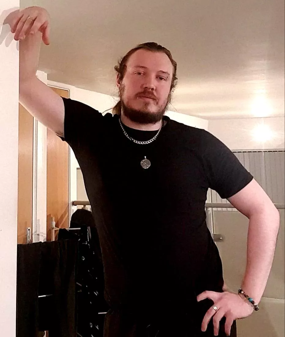 Not been feeling very confident lately, but i liked this one. Thank you for the kind words from everyone on my last post.