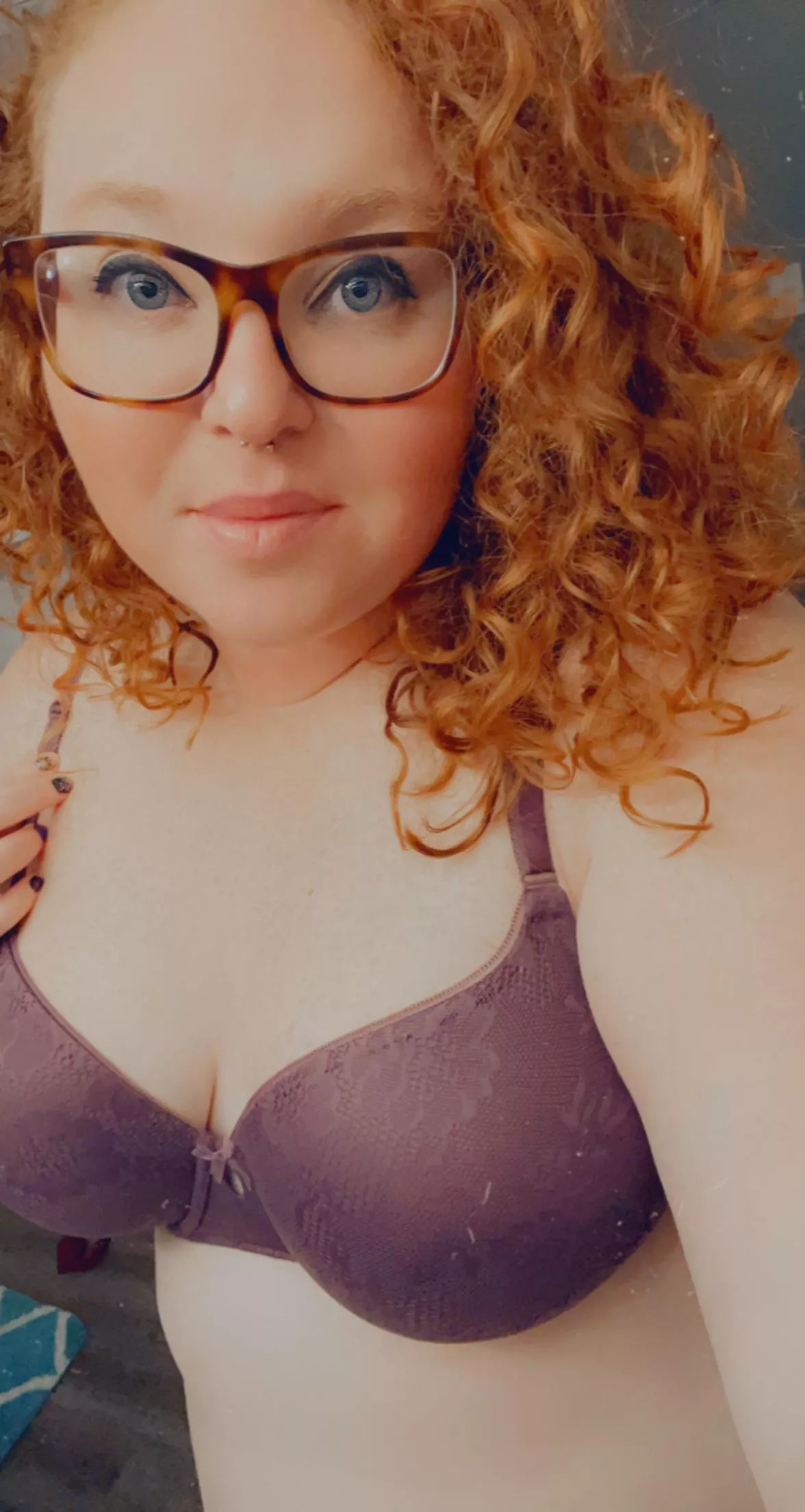 Not feeling well today butttt have a pretty bra on 😆 Not feeling well today butttt have a pretty bra on 😆