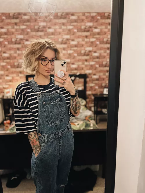 not nude for a change, but I still felt pretty today!