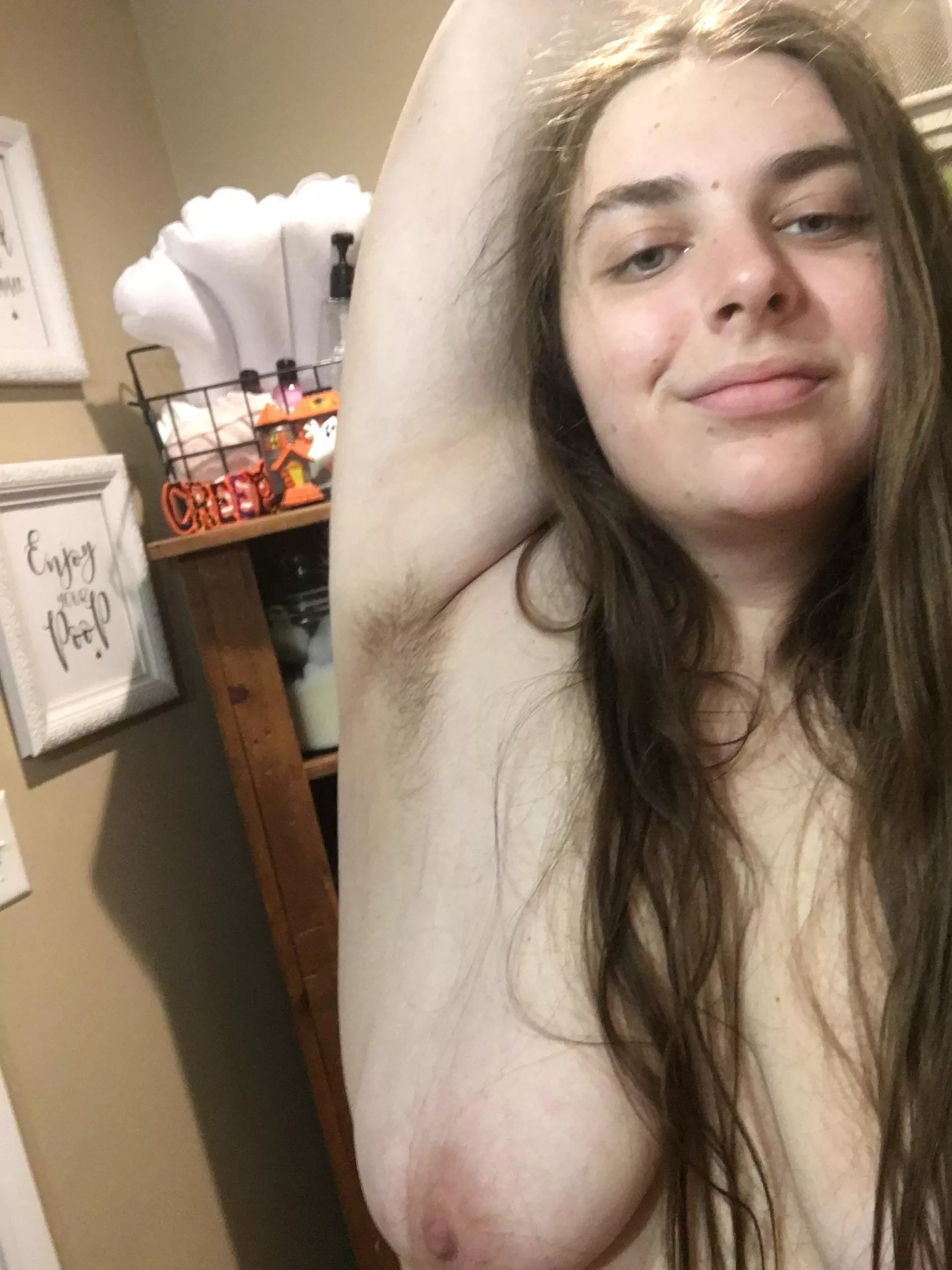 Not shaved in years keep everything natural. I love my body???