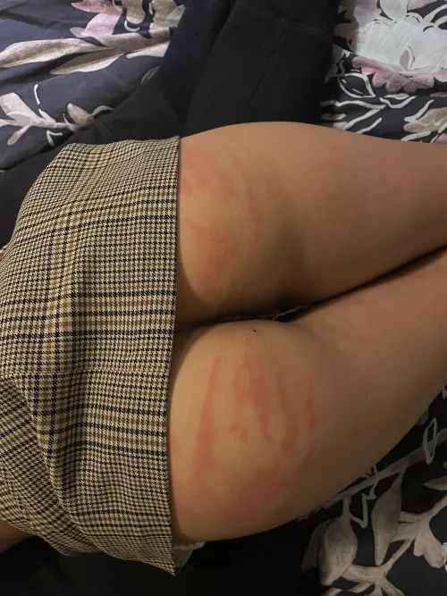 Not super curvy but definitely still spankable๐ Not super curvy but definitely still spankable๐
