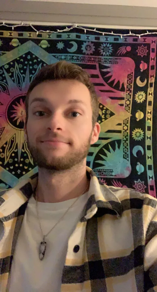 Not sure if it’s just me… But why is finding someone to date nearly impossible 😪